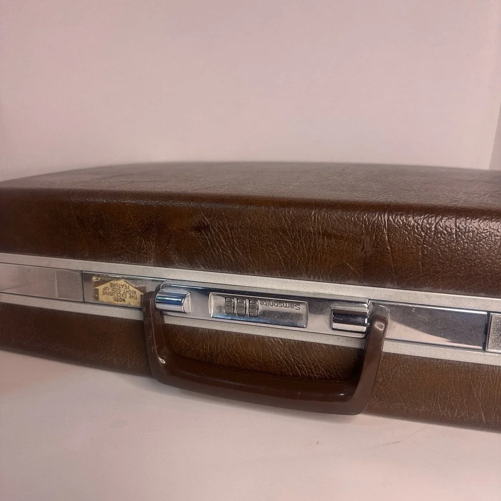 Vintage Samsonite Accord Hard Shell Attache Briefcase Combination Lock Brown